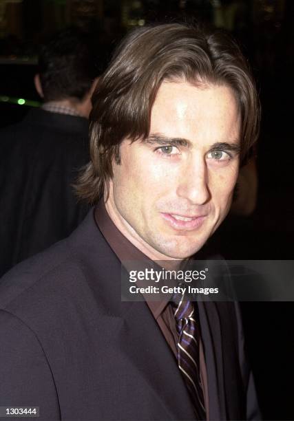 Actor Luke Wilson arrives at the premiere of the new film "Charlie''s Angels" on October 22, 2000 in Hollywood, CA.