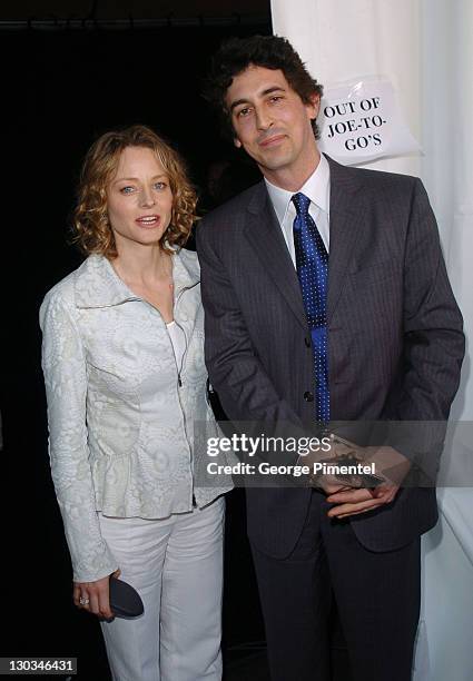 Jodie Foster and Alexander Payne, winner Best Screenplay for Sideways