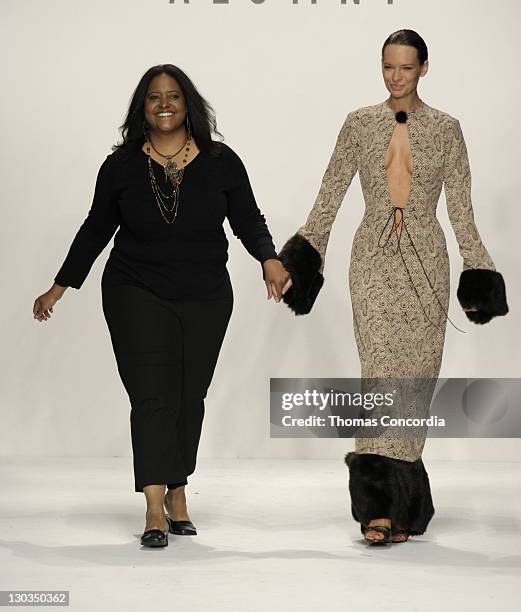 53 Dena Burton Photos & High Res Pictures - Getty Images