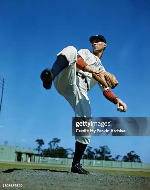 Pitcher Hal Newhouser of the Detroit Tigers poses for an action photo prior to an MLB Spring Training game circa March, 1952 at Henley Field Ball...