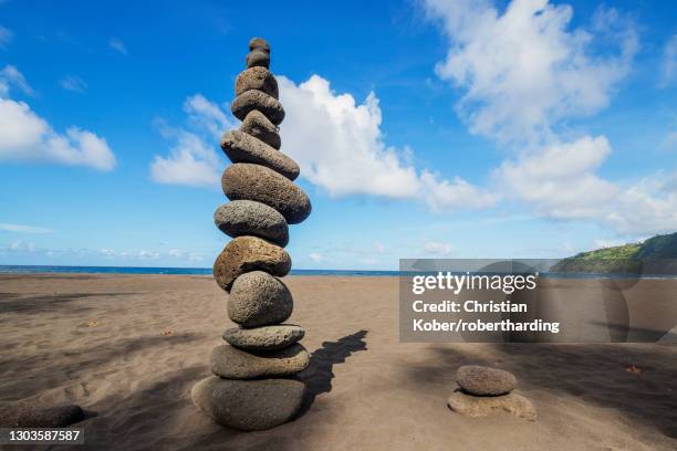 Hawaiian Rocks Stack 53 Hawaii Rock Stack Stock Photos, High-Res Pictures, and Images ...