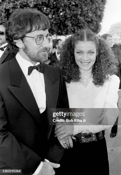 Amy Irving and Steven Spielberg arrive at the 56th Annual Academy Awards Show, April 9, 1984 in Los Angeles, California.