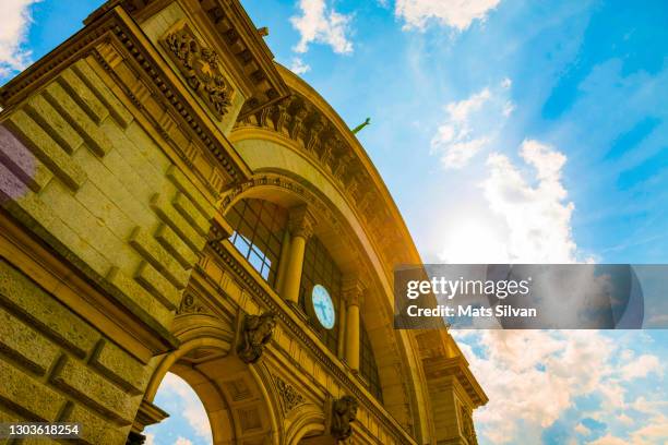 city gate with sunlight - city gate foto e immagini stock