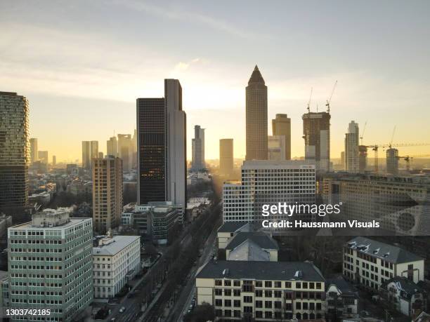 aerial shot frankfurt - wolkenkratzer stock-fotos und bilder
