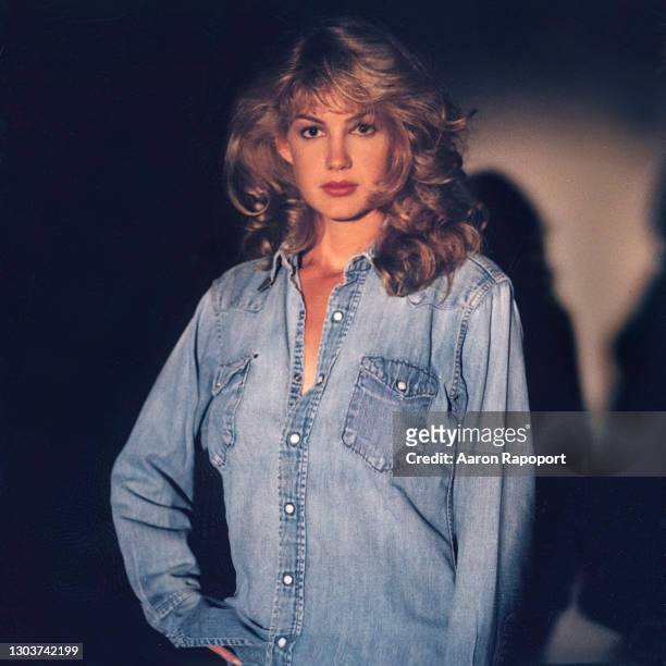 Los Angeles Singer Faith Hill poses for a portrait circa 1993 in Los Angeles, California