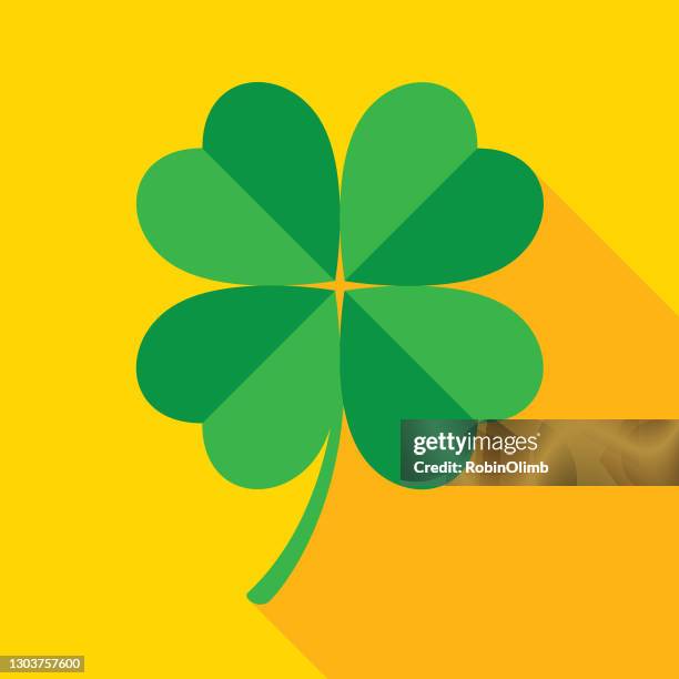 illustrazioni stock, clip art, cartoni animati e icone di tendenza di trifoglio a quattro foglie verde e oro - four leaf clover