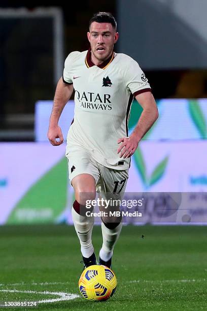 Jordan Veretout of AS Roma in action ,during the Serie A match between Benevento Calcio and AS Roma at Stadio Ciro Vigorito on February 21, 2021 in...