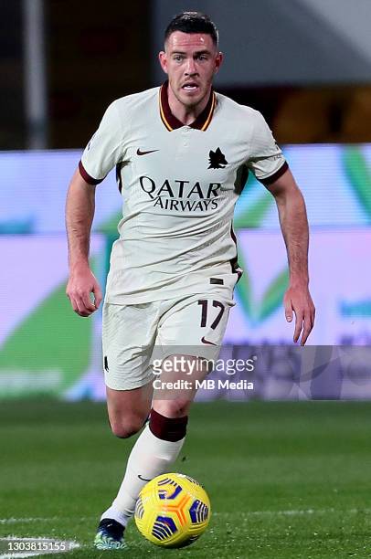 Jordan Veretout of AS Roma in action ,during the Serie A match between Benevento Calcio and AS Roma at Stadio Ciro Vigorito on February 21, 2021 in...