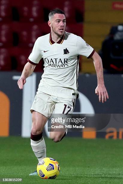 Jordan Veretout of AS Roma in action ,during the Serie A match between Benevento Calcio and AS Roma at Stadio Ciro Vigorito on February 21, 2021 in...