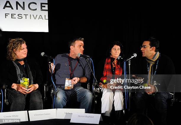 Steven Raphael 16 Mj Peckos Photos & High Res Pictures - Getty Images