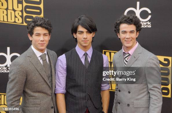 Singer Cts Singers Nick Jonas, Joe Jonas and Kevin Jonas of The Jonas Brothers ...