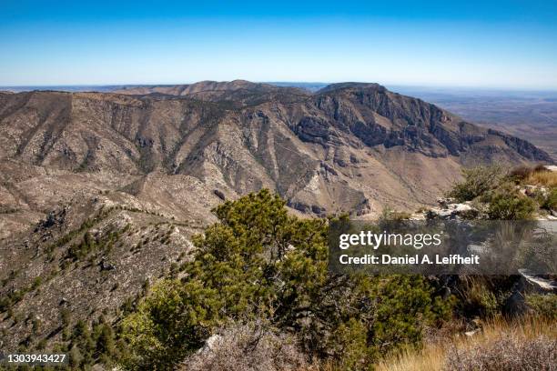 guadalupe mountains national park landscape from guadalupe peak - parque nacional de las montañas de guadalupe fotografías e imágenes de stock