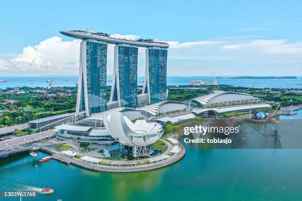 marina bay sands singapore - singapore sky view stock pictures, royalty-free photos & images