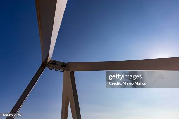 metallic bridge and structure - beam bridge stock pictures, royalty-free photos & images