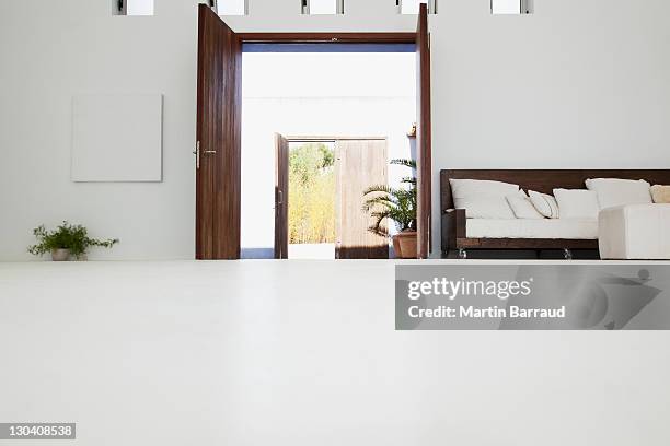 1,937 Worms Eye View Living Room Stock Photos, High-Res Pictures, and ...