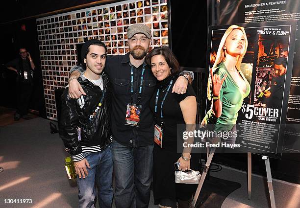 Craig Testa Beth Brewer Photos and Premium High Res Pictures - Getty Images