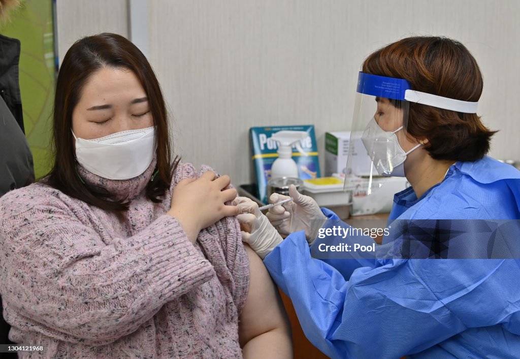 South Korea Starts First AztraZeneca Covid-19 Vaccinations