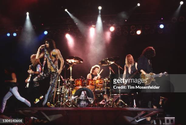 Brad Whitford, Steven Tyler, Joey Kramer, Tom Hamilton, and Joe Perry of Aerosmith perform at Shoreline Amphitheatre on October 8, 1994 in Mountain...