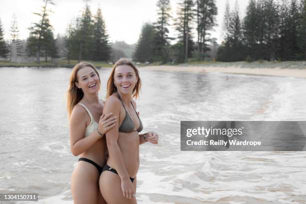 sister photoshoot - norfolk island stock pictures, royalty-free photos & images