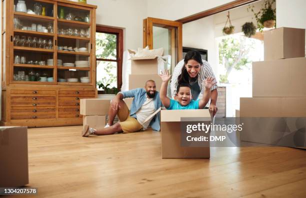 Box Moving Slide Sliding Box Photos and Premium High Res Pictures - Getty Images