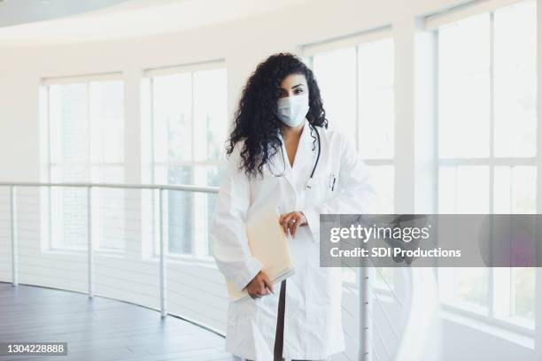 Doctor Roundsing 75 Doctor Rounds Mask Stock Photos, High-Res Pictures, and Images ...