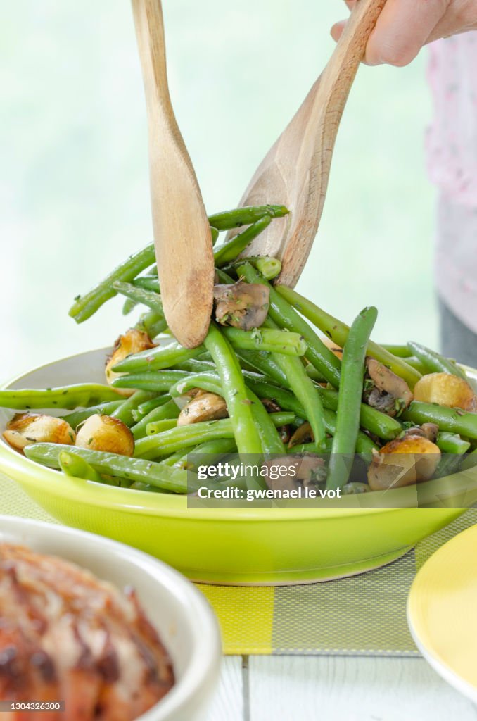 Sauteed green beans with caramelized onions and mushrooms