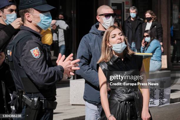 La joven conocida por su intervención en un discurso neonazi, Isabel Peralta in a demonstration called by the Coordinadora Antiprivatización de la...