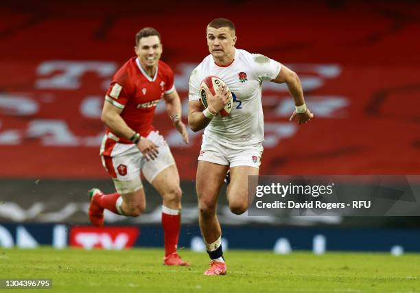 Henry Slade of England on the charge during the Guinness Six Nations match between Wales and England at Principality Stadium on February 27, 2021 in...