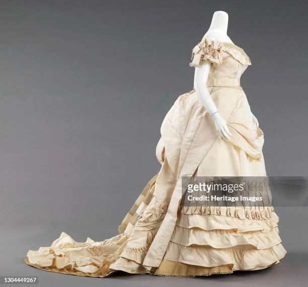 Ball gown, probably French, circa 1872. Artist House of Worth.