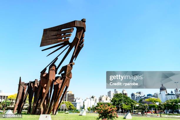 アゾレスの記念碑 - rio grande city ストックフォトと画像