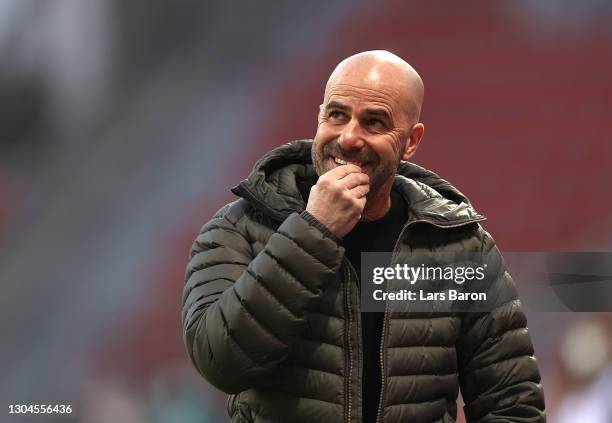 Peter Bosz, Head Coach of Bayer 04 Leverkusen reacts prior to the Bundesliga match between Bayer 04 Leverkusen and Sport-Club Freiburg at BayArena on...