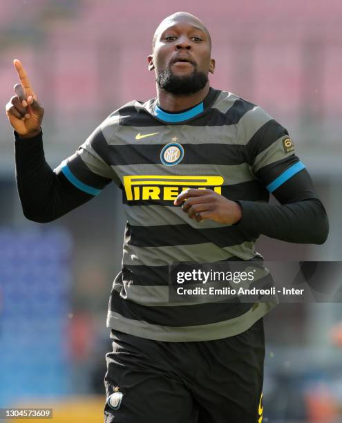 Romelu Lukaku of FC Internazionale celebrates after scoring the opening goal during the Serie A match between FC Internazionale and Genoa CFC at...