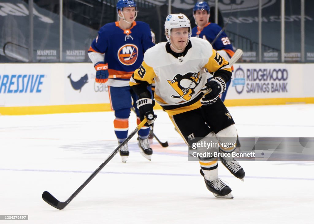 Pittsburgh Penguins v New York Islanders