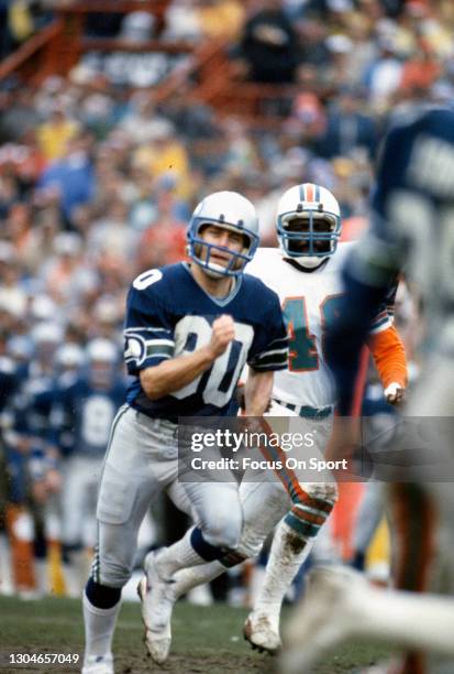 Steve Largent of the Seattle Seahawks in action against the Miami Dolphins during the AFC Divisional Playoff Game on December 29, 1984 at the Orange...