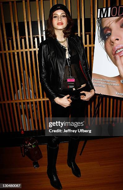 40 Kemp Muhl Celebrates Her Modelina Cover Stock Photos, High-Res ...