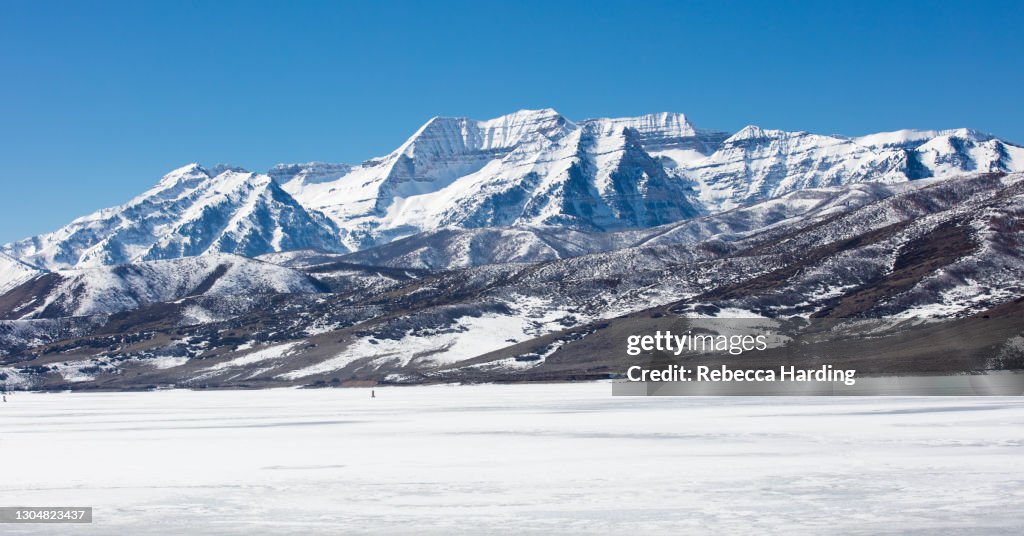 Snow Covered Mount Timpanogos Rising Above Deer Creek Reservoir In Utah On  March 1 2021 High-Res Stock Photo - Getty Images
