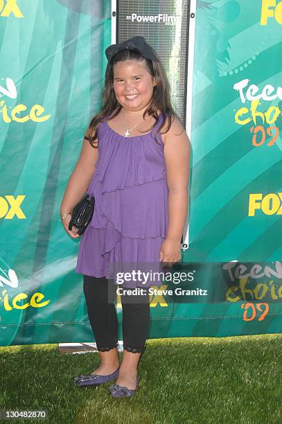 Actress Madison De La Garza arrives at the Teen Choice Awards 2009 held at the Gibson Amphitheatre on August 9, 2009 in Universal City, California.