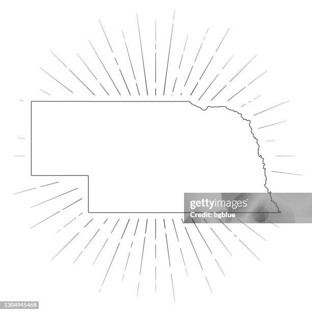 ilustrações, clipart, desenhos animados e ícones de mapa de nebraska com raios solares no fundo branco - omaha