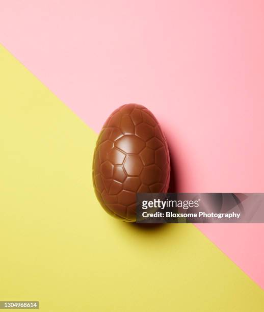 easter egg - chocolate easter egg stock pictures, royalty-free photos & images