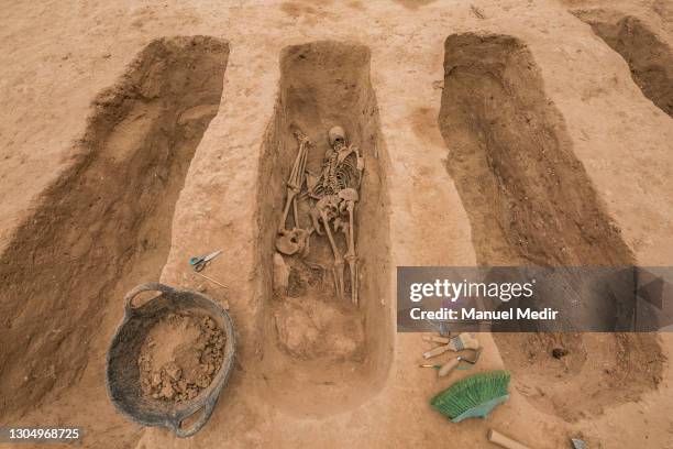 Detail of the bodies found in the mass graves on March 2, 2021 in Mora de Ebro, Spain. Some 62 bodies of republican soldiers killed during the Battle...