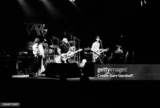 200 Benjamin Orr Photos High Res Pictures Getty Images 200-benjamin-orr-photos-high-res-pictures-getty-images