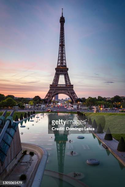 eiffel tower, paris, france - eiffel tower stock pictures, royalty-free photos & images