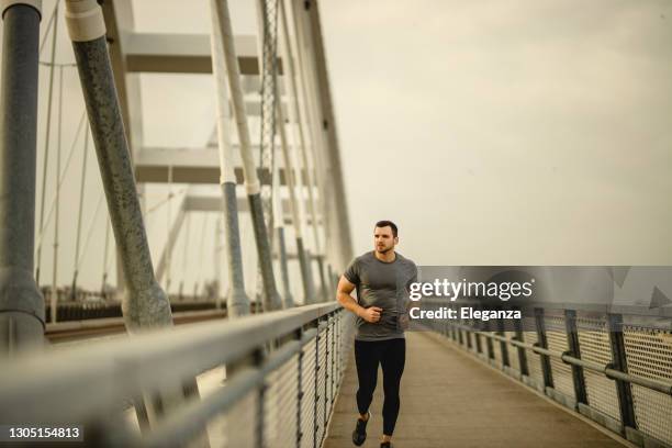 Muscle Man Running Muscle Man Body Builder Photos and Premium High Res Pictures - Getty Images