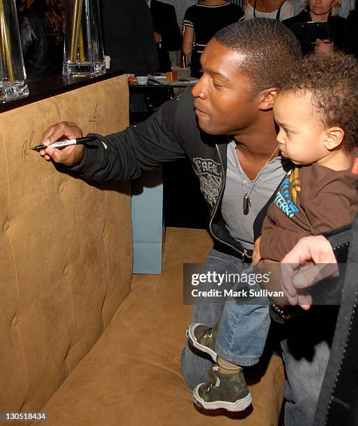 Roger Cross and son Kaniel in Backstage Creations Talent Retreat during The 2007 Golden Globes