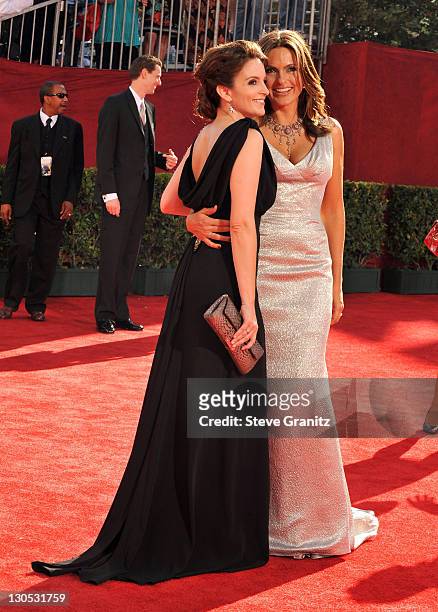 Actresses Tina Fey and Mariska Hargitay arrive at the 61st Primetime Emmy Awards held at the Nokia Theatre on September 20, 2009 in Los Angeles,...