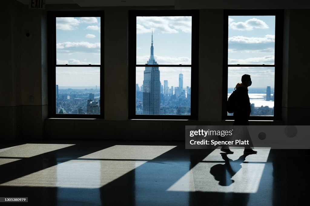 Manhattan's Midtown Offices Remain Largely Empty As Businesses Begin To Consider Returning