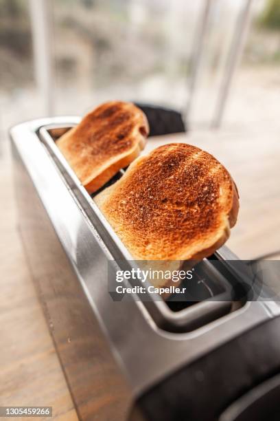 petit-déjeuner - pain de mie grillé - pain de mie ストックフォトと画像