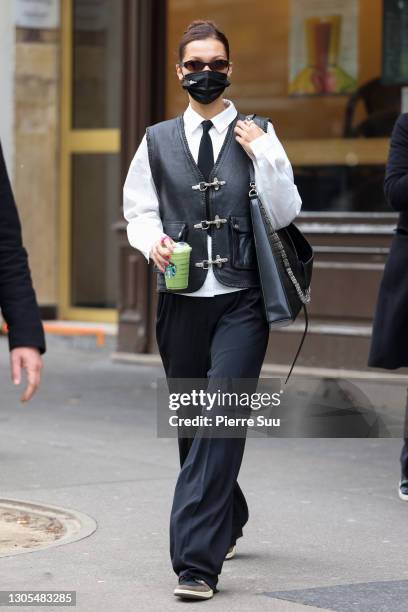 Bella Hadid is seen on the Avenue De Wagram on March 05, 2021 in Paris, France.