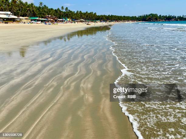 sand patterns on palolem beach - palolem beach stock pictures, royalty-free photos & images