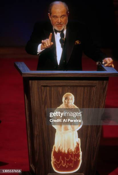 Alan King roasts Drew Carey when he attends the New York Friar's Club Celebrity Roast of Drew Carey on October 2, 1998 at the Friar's Club in New...